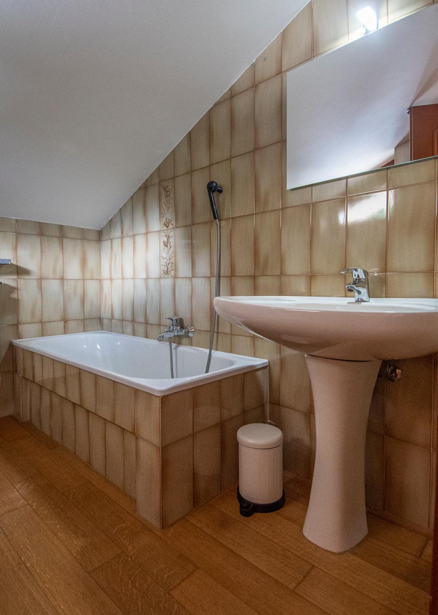 La Casa Delle Farfalle - Cir Vda Sarre 0001 Аоста Экстерьер фото